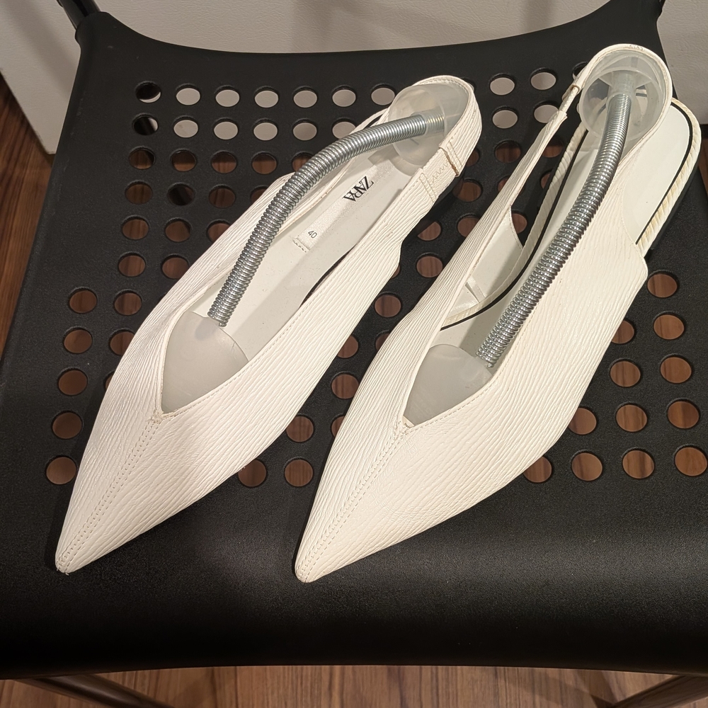 Zara White Textured Pointed Slingback Flats